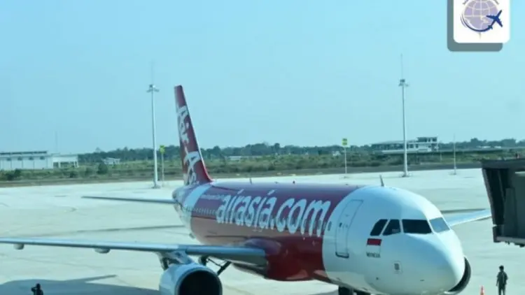 Air Asia Denpasar-Bandung Mendarat Perdana di Kertajati