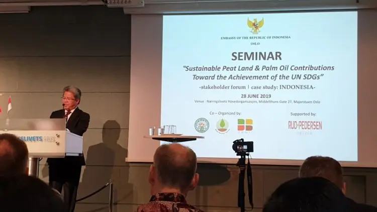 Indonesia Buka-bukaan Soal Sawit dan Gambut di Norwegia