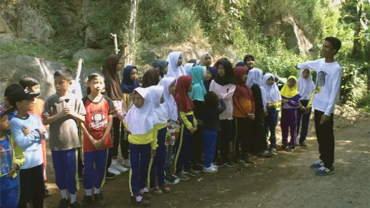 Anak-anak Petani Desa Sangat Perlu Pelayanan Pendidikan