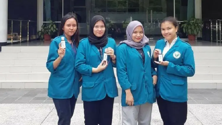 Toner Wajah dari Kulit Rambutan Kreasi Cemerlang Mahasiswa Unimed