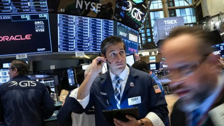 Indeks S&P Cetak Rekor Tertinggi di Wall Street