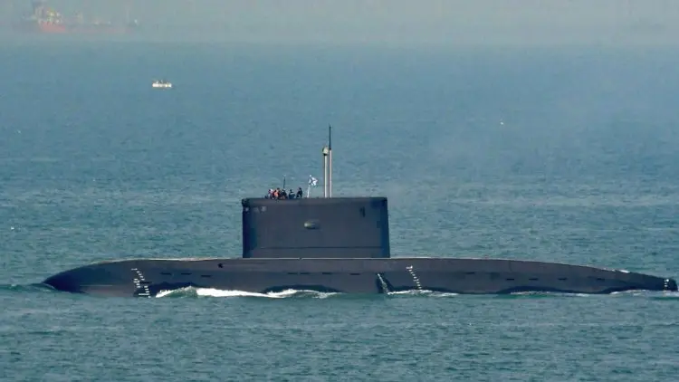 Kebakaran Kapal Selam Rusia, 14 Tewas