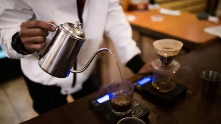 Inilah Pembuatan Kopi Tubruk Versi Kafe