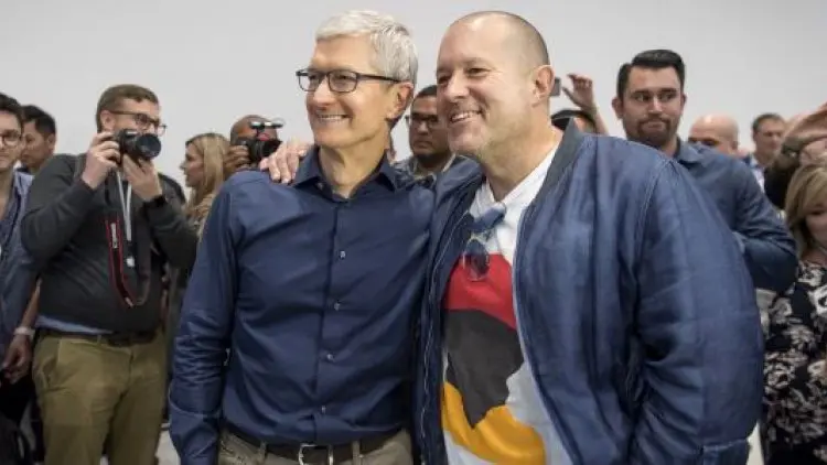 CEO Apple Bantah Tak Akur dengan Jony Ive