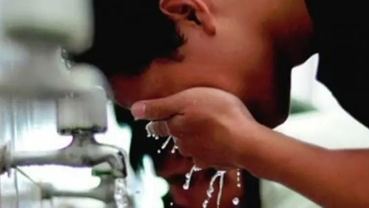 Celakalah Tumit dari Api Neraka, Sempurnakan Wudu!