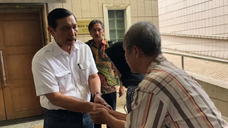 Luhut Melawat Almarhum  Sutopo di Guangzhou