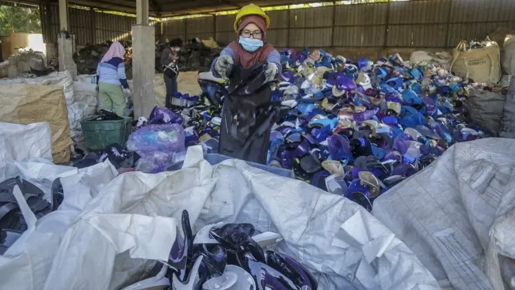 Cukai Plastik Jangan Hanya Jadi Alat Tambal APBN