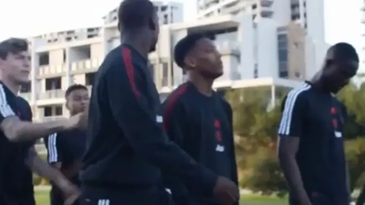Wow...Beredar Rekaman Video Pogba Nyaris Pukul Lingard