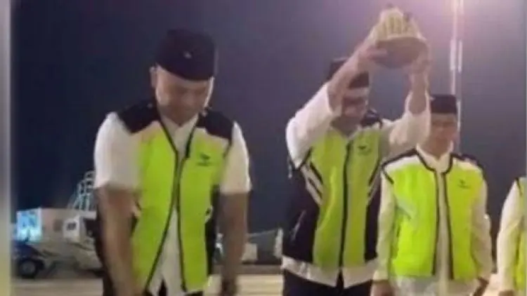 Ritual Pecah Kendi Garuda Dikritik