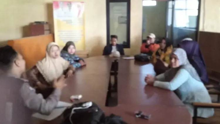 Puluhan KPM PKH Desa Jelegong Protes BPNT Disunat Oknum Relawan Puskesos