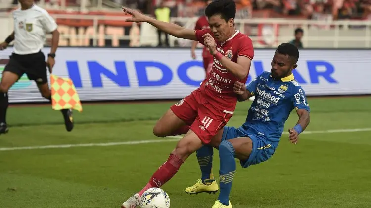 Ardi Idrus Tak Tertekan 'Diteror' Puluhan Ribu Jakmania