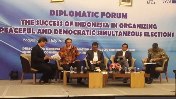 Belasan Jurnalis Asing Belajar Demokrasi Indonesia