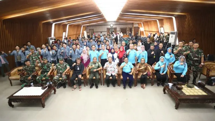 Kontribusi Mahasiswa UPI untuk Citarum Harum
