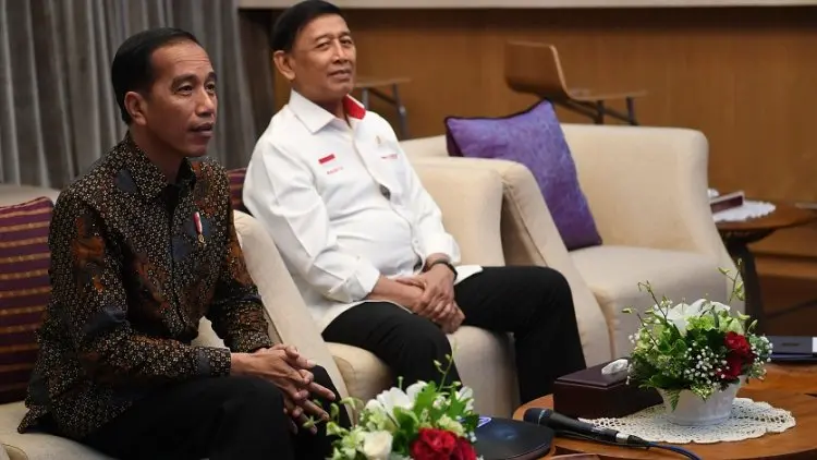 Jokowi Sebut Banyak Menteri Dipertahankan