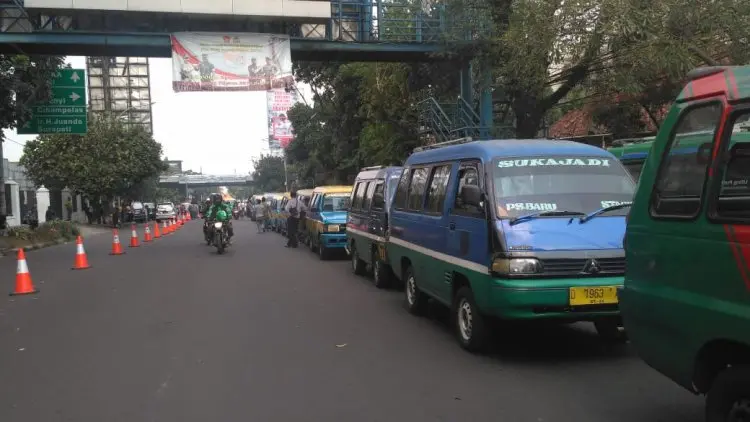10 Trayek Angkot di Bandung Mogok Beroperasi