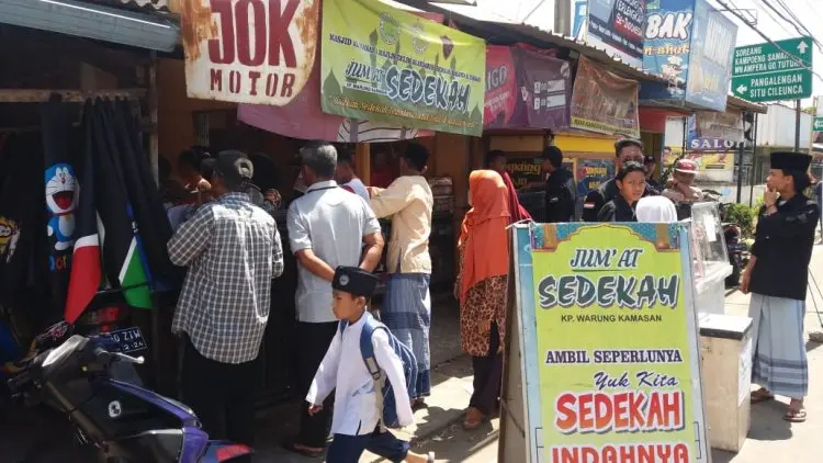 Menyulap 'Dua Karung Beras' Menjadi Pojok Sedekah