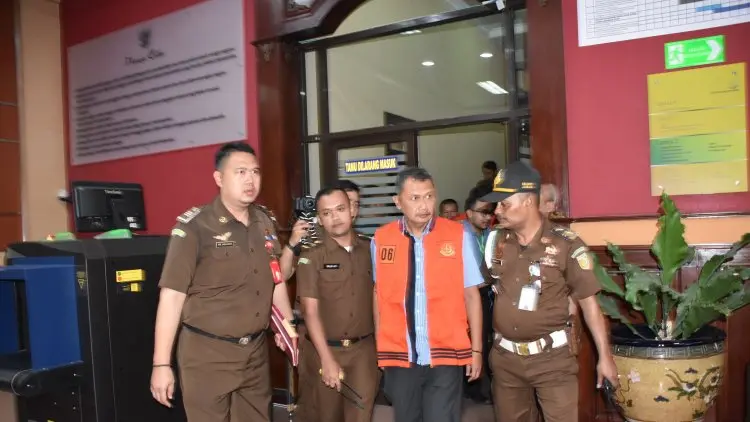 Akhirnya 4 Tersangka Kasus Korupsi Cisinga Ditahan