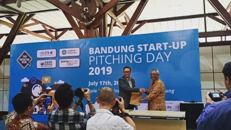 Dukung Startup Bandung, SBM ITB Teken MoU 7 Venture Capital