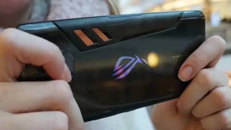 ASUS ROG II Bakal Ditenagai Snapdragon 855 Plus