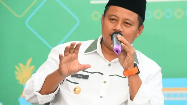 Uu Ruzhanul Jadi 'Amirul Hajj Jawa Barat'