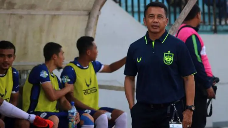 Kalah dari Persib, Jafri Sastra Sebut Pemainnya Bodoh