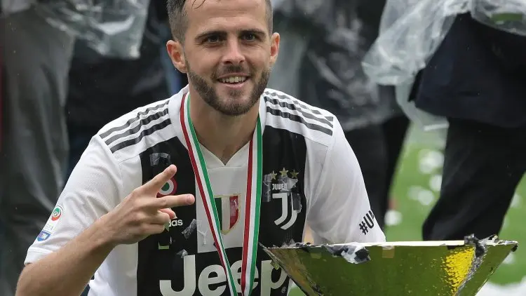 Miralem Pjanic Tak Mau Tinggalkan Juventus