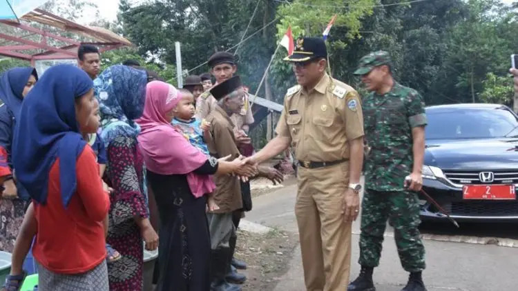 Tasikmalaya Berbagi Air Bersih kepada Warga yang Membutuhkan