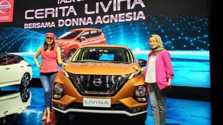Donna Agnesia Terkesan Kenyamanan Nissan Livina