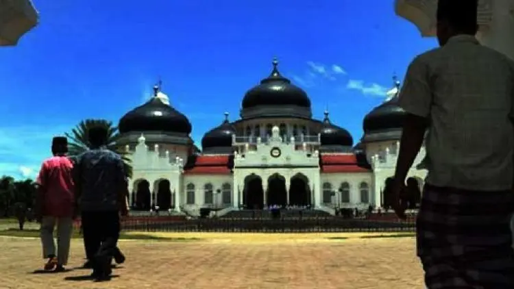 Apakah Kamu Mendengar Suara Azan? Maka Penuhilah!