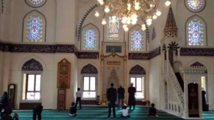 Masjid Besar Megah tapi Sepi Jemaah Salatnya