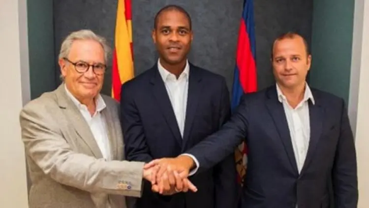 Kluivert Kembali ke Barcelona