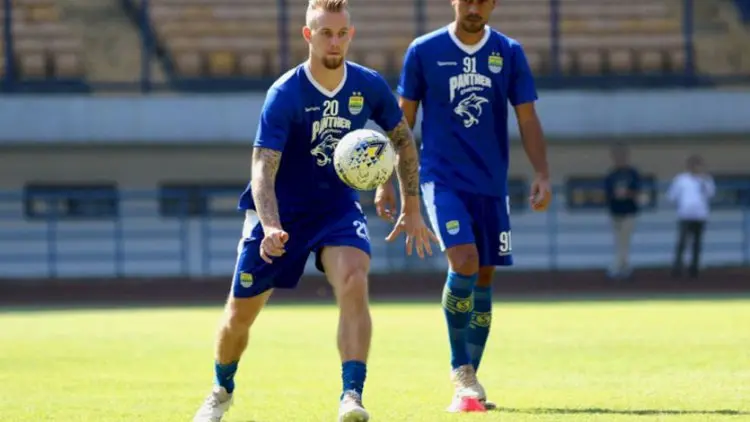 Kevin van Kippersluis, Persib Tak Butuh Lagi