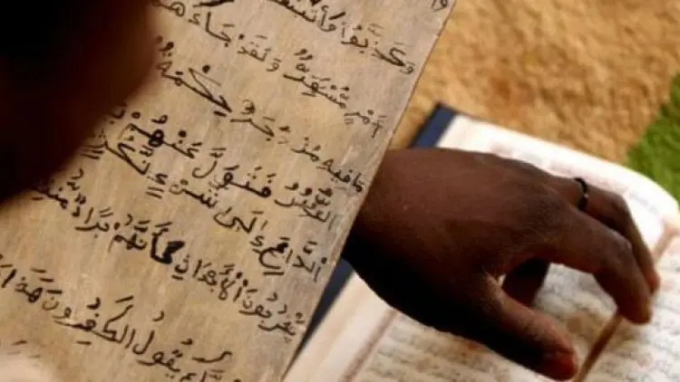 5 Perbedaan Hadits Qudsi dan Ayat Alquran