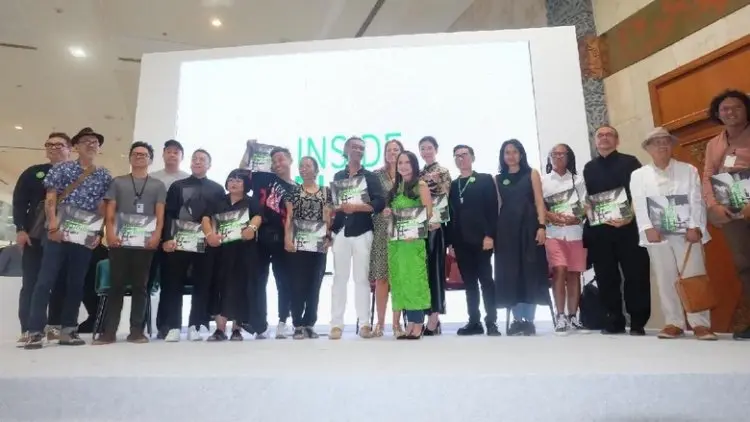 Inside Studios, Gambaran Tentang Buku Fotografi