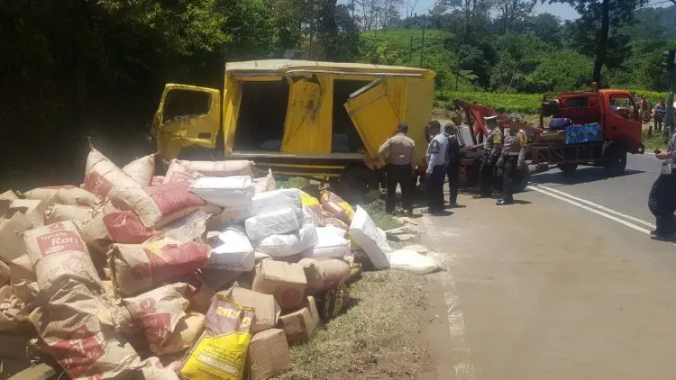 Kecelakaan Tunggal di Tanjakan Emen, Satu Tewas