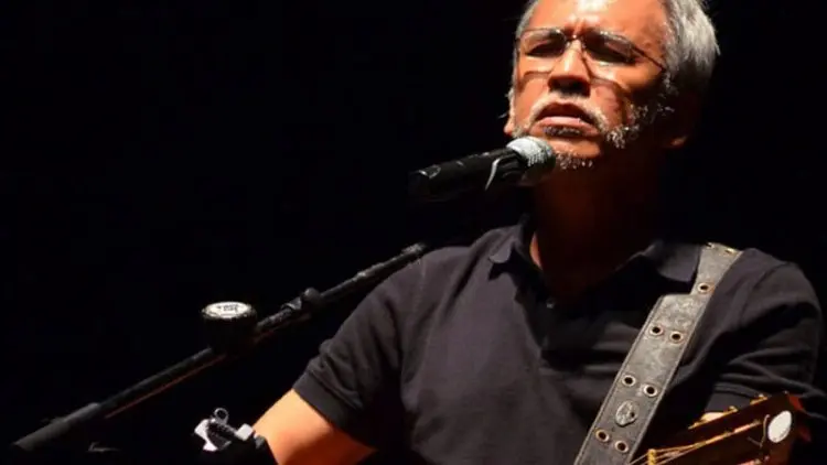 Tiket Konser Iwan Fals Laku Keras