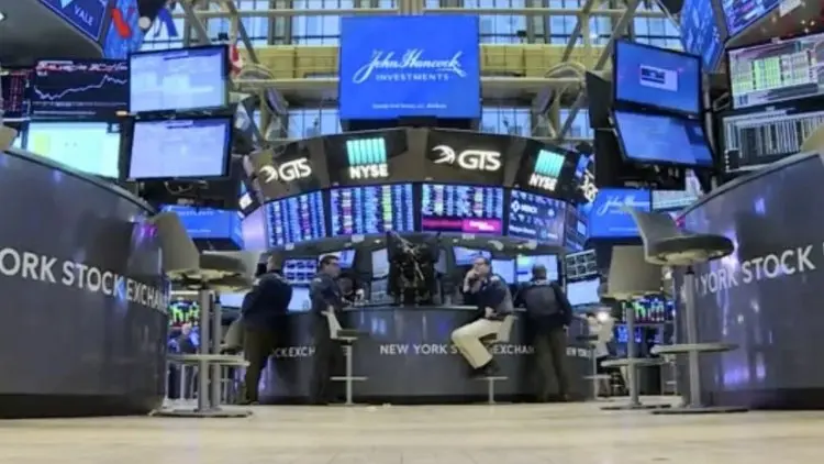 Bursa Saham AS Jatuh Terpapar Serangan di Saudi