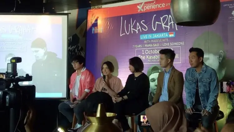 Gisel Tak "Pede" Jadi Pembuka Konser Lukas Graham
