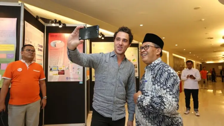 Pemkot Kaji Aturan Larangan Sampah Masuk Kota Bandung