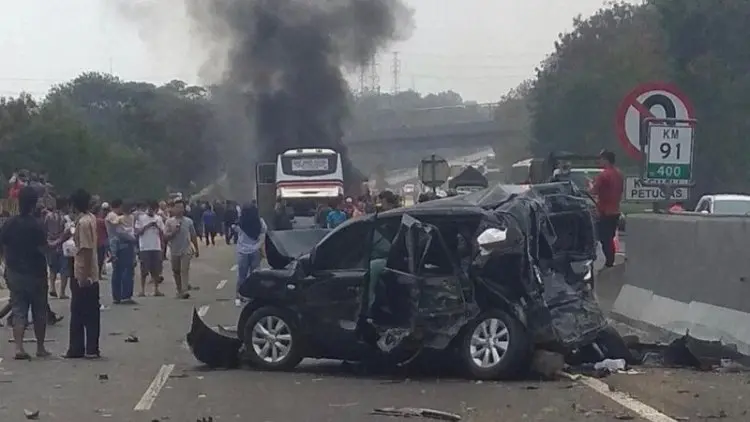 Mimpi Khansa Kejar Pendidikan Kandas di Tol Cipularang