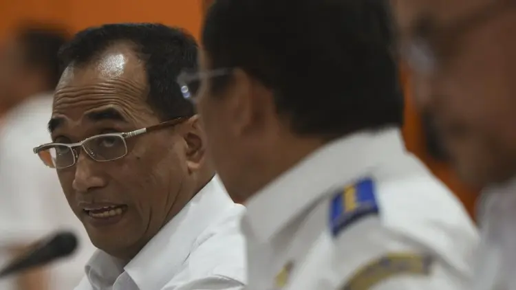Menhub Pastikan LRT Cawang-Cibubur Molor