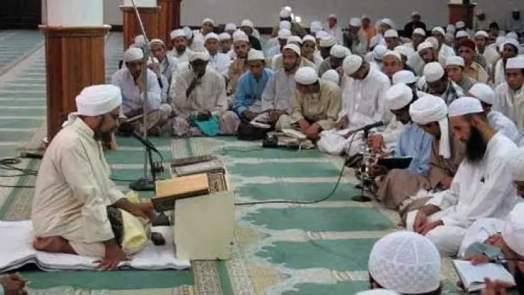 Dua Keuntungan Sekaligus di Majelis Ilmu