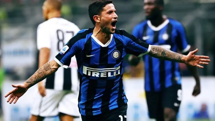 Sensi Bawa Inter Milan Kokoh di Puncak