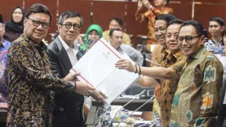 DPR Minta Percepat Pelantikan Pimpinan KPK Baru