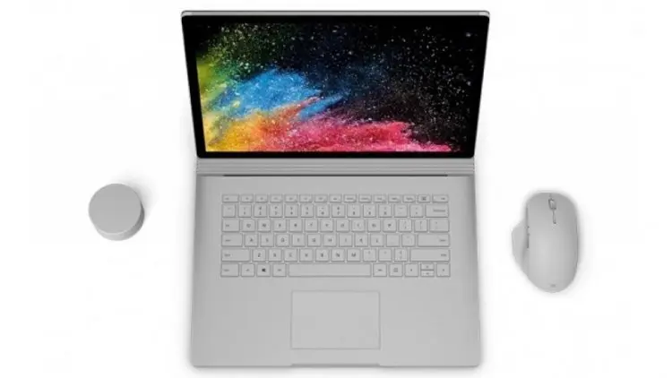 Microsoft Garap Surface dengan Layar yang Dapat Dilipat