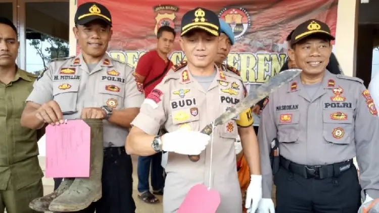 Pemuda Bakar Seorang Nenek karena Ditagih Utang Rp15 Ribu