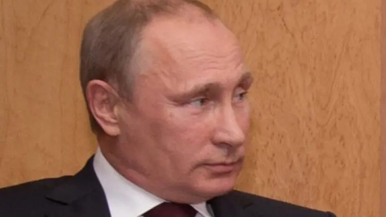 Putin Tawarkan Senjata Rusia ke Saudi Pascaserangan Minyak