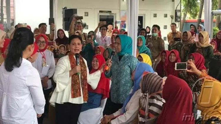 Iriana Ingatkan Ibu-ibu Deteksi Dini Kanker Rahim