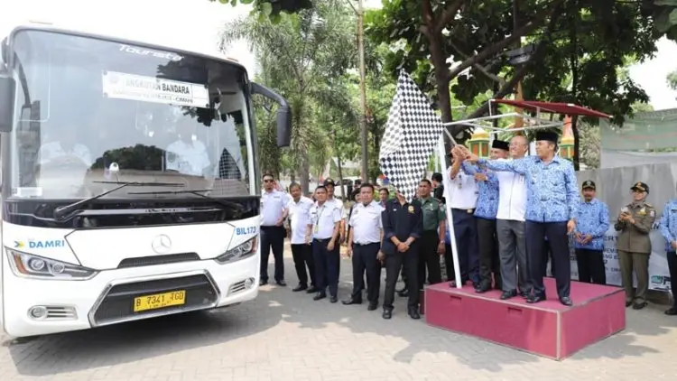 Peringati Hari Perhubungan Nasional, Trayek Angkot Baru Siap Beroperasi di Cimahi