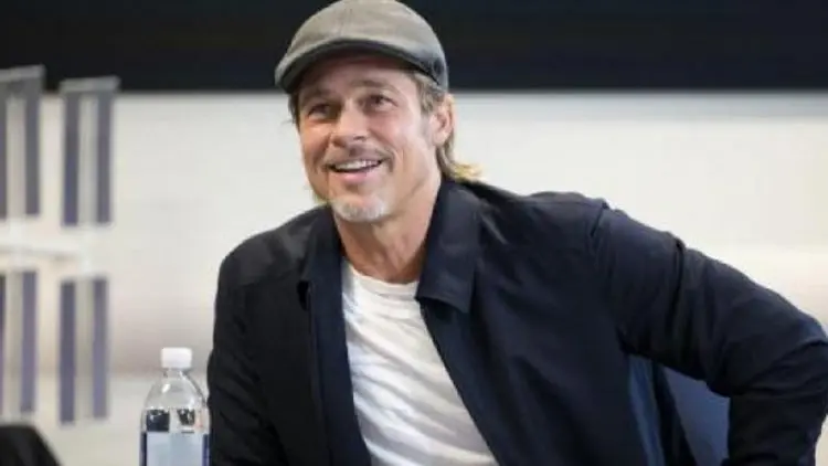 Ha ha...Brad Pitt Tanya Astronot, Bagusan Aktingnya atau Clooney